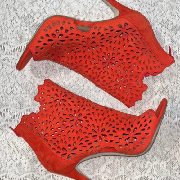 Aldo Open Toe Caged Bootie - Picture 4 of 6